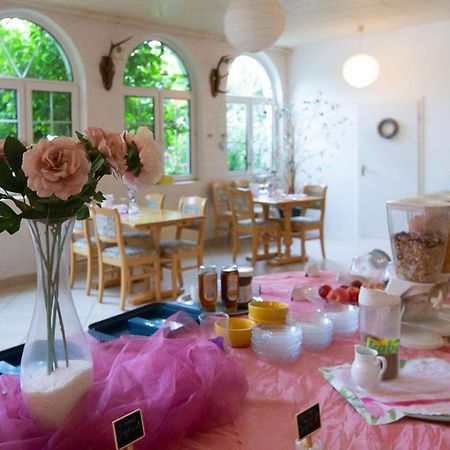 Hotel Dolgesheim Luaran gambar