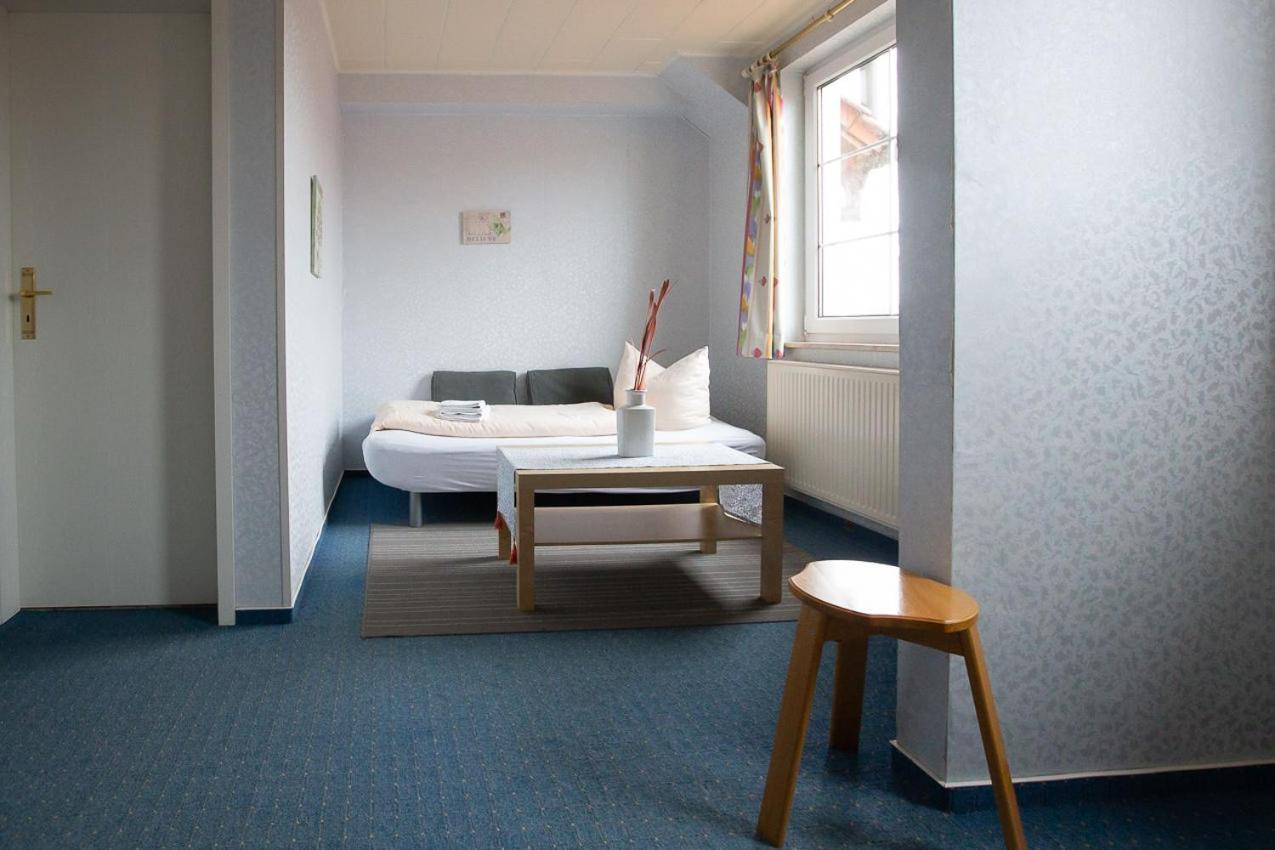 Hotel Dolgesheim Luaran gambar