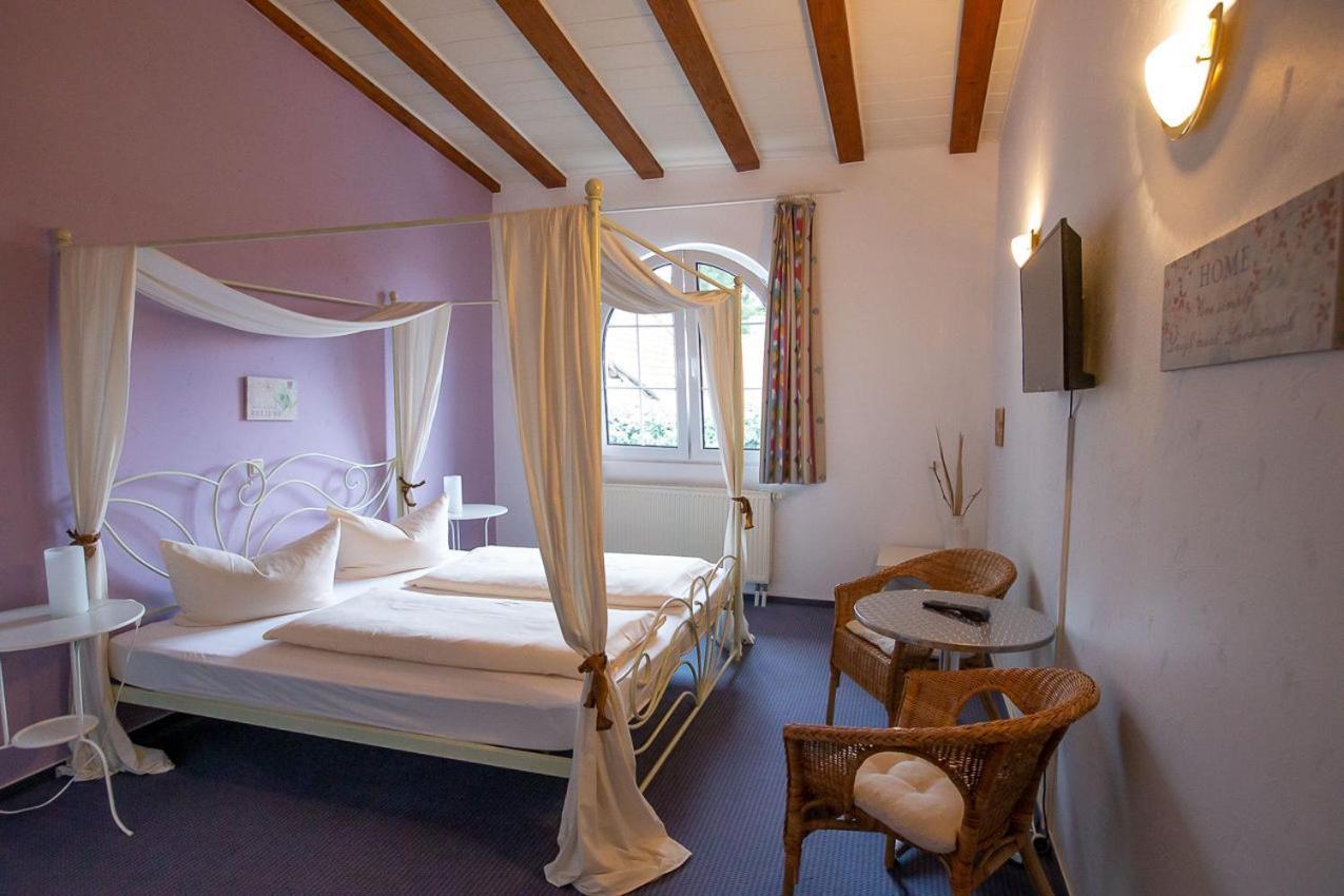 Hotel Dolgesheim Luaran gambar