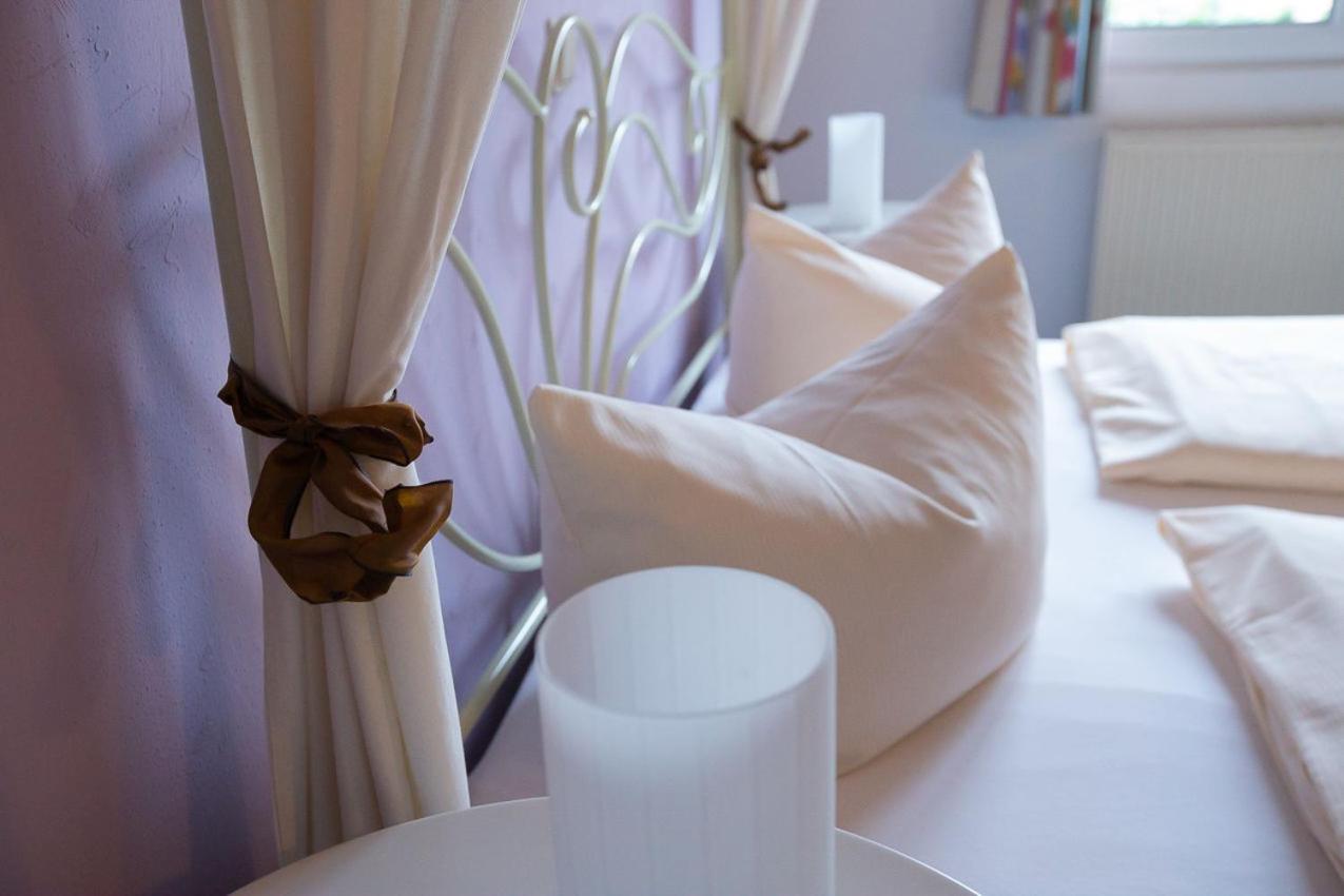 Hotel Dolgesheim Luaran gambar